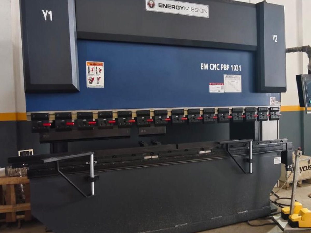 CNC Bending Machine